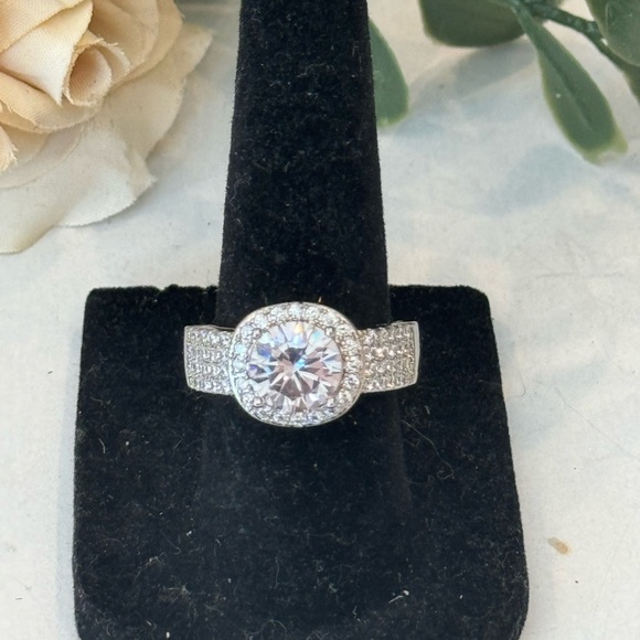 Halo Large CZ Silver Tone Statement Ring – A Touch of Elegance - Picture 3 of 4